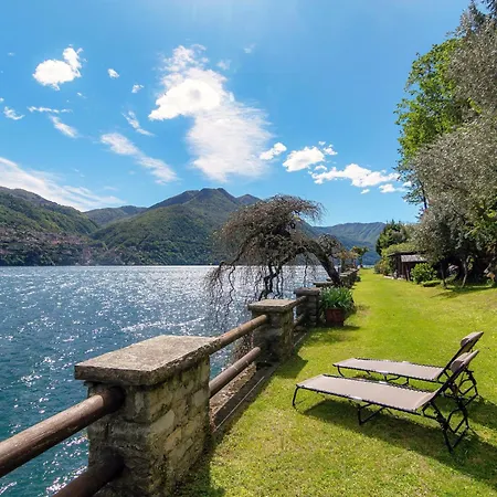 Apartment Darsena By Quokka 360 - Lakefront House With Garden And Private Dock *